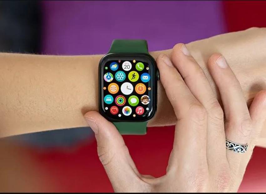 không có iphone có dùng apple watch được không