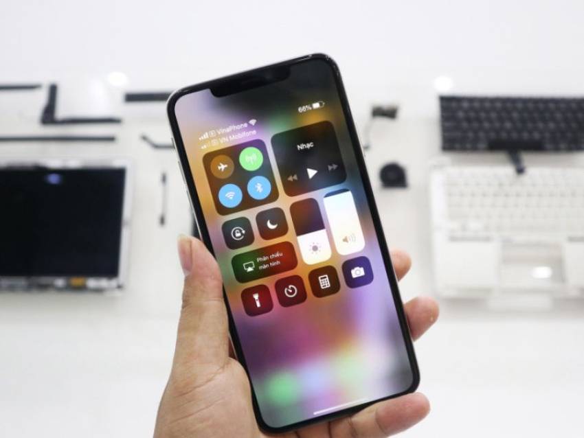 iphone xs max lock có dùng được 2 sim không